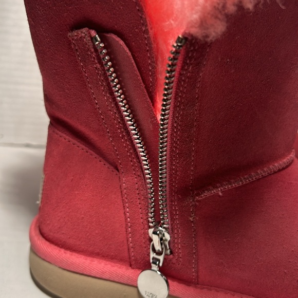 UGG Big Kids Bailey Zip Short Boots Pink Rose Size 4. - Picture 5 of 12